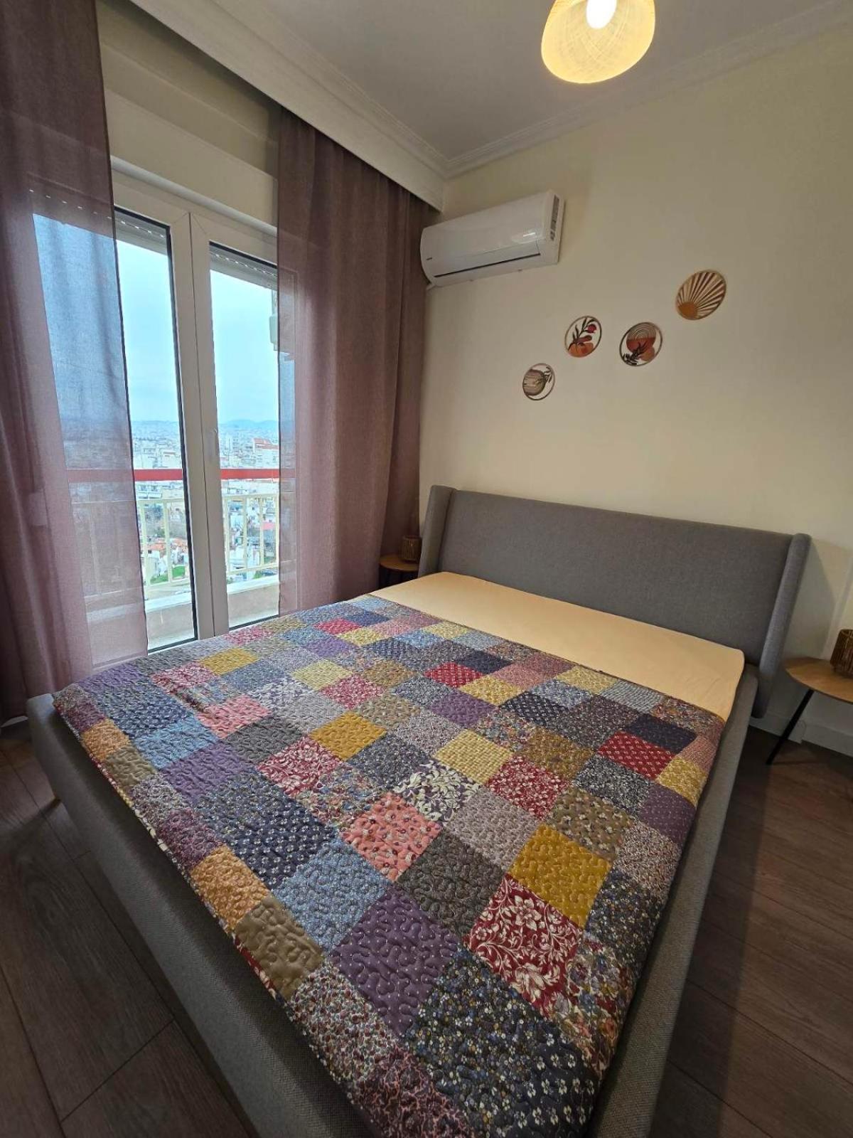 Apartment Cozy New 2 Bedrooms For 4 People Thessaloniki