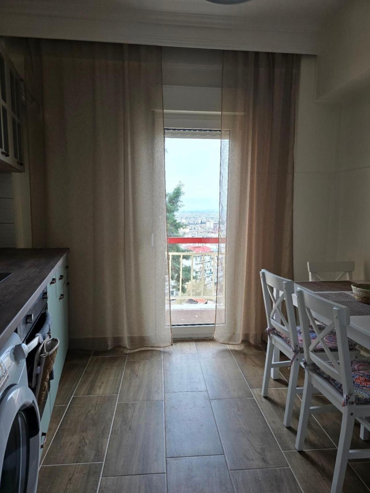 Cozy New 2 Bedrooms For 4 People Apartment Thessaloniki